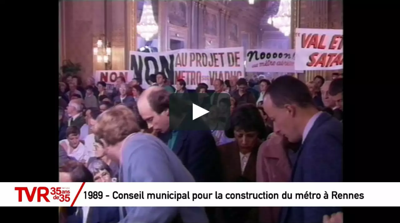 metropolerennes's tweet photo. La toute 1ère retransmission en direct du conseil municipal de #Rennes ? C'était en 1989 😮 @TVR35 est aux manettes pour suivre les débats (animés) autour de la construction de la ligne a du métro 😉À (re)découvrir par ici 👇
https://t.co/eTbJvpD4E9 https://t.co/CWQLrQFmhY