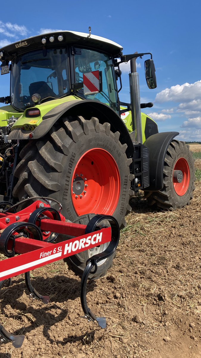 Product training in the glorious German sunshine… <a href="/HORSCHUK/">HORSCH UK</a> <a href="/HorschMaschinen/">HORSCH</a>