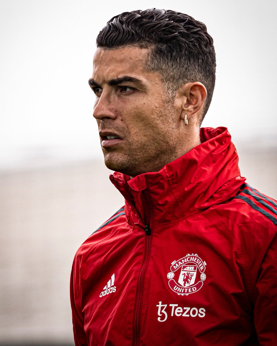 GoalNews's tweet photo. Cristiano Ronaldo was absent from Manchester United training for the third straight day 😳

United still don't know if he plans to join the club's pre-season tour. https://t.co/qxQG4yV9uM