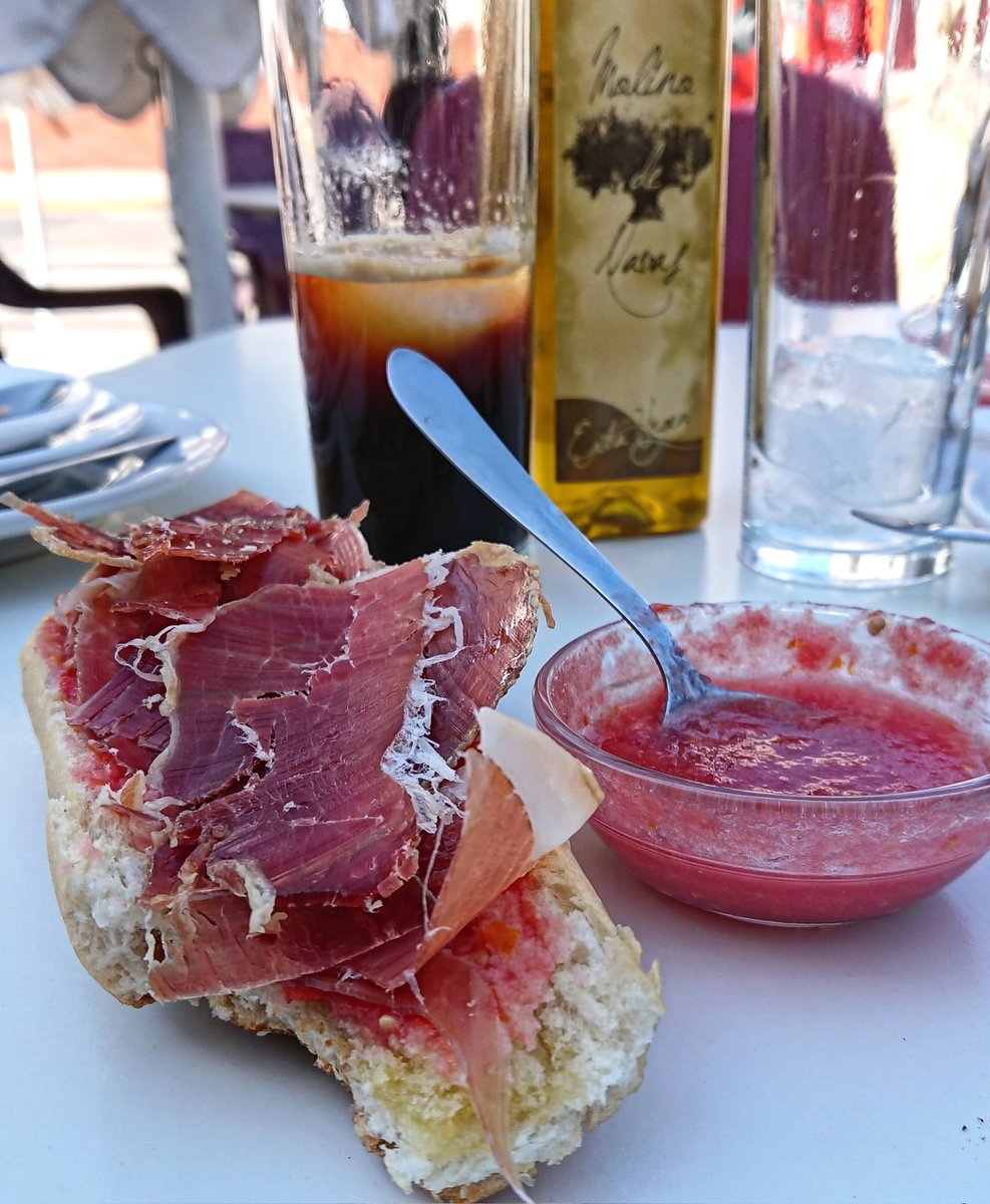 Gille_RM's tweet photo. Andaluzian gosaltzen
#Urdaiazpikoa #Tomatea #Tosta #Olioa #LasNavasDeLaConcepción #Sevilla #Andalucia https://t.co/etKOSi1bUd