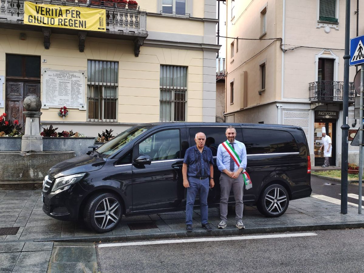 CittaMetroTO's tweet photo. A #Condove una #navetta per chi abita nelle numerose borgate e scende in paese ogni mercoledì, giorno di mercato, grazie a @CittaMetroTO che attraverso il #PUMS promuove l’uso del trasporto pubblico.
@JacopoSuppo
🇮 https://t.co/RqD8Sa0gnF https://t.co/w4Fwl3LHct