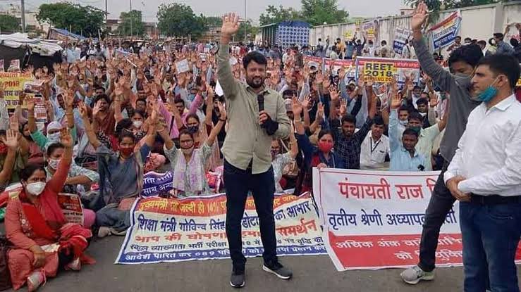 <a href="/TheUpenYadav/">Upen Yadav (मोदी का परिवार)</a> <a href="/drsubhashg/">Dr. Subhash Garg</a> #ANM_GNM2013_को_नियुक्ति_दो 
#ANM_GNM2013_को_नियुक्ति_दो