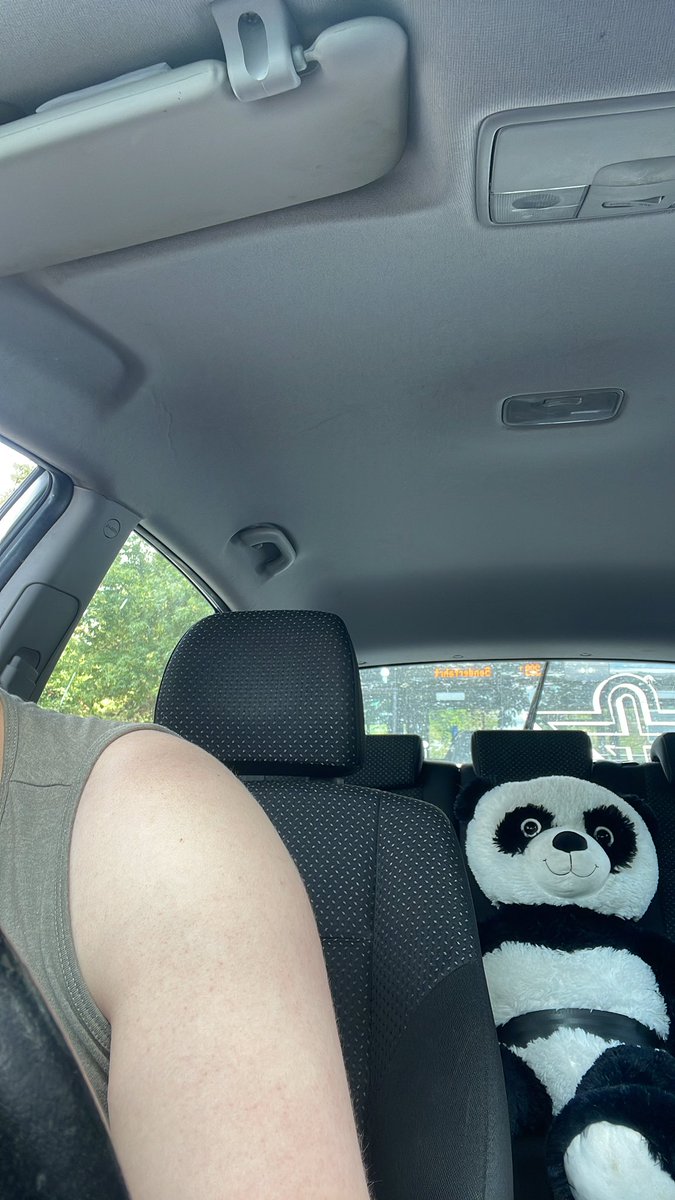 Wenn man auf jemanden wartet und nicht allein im Auto ist