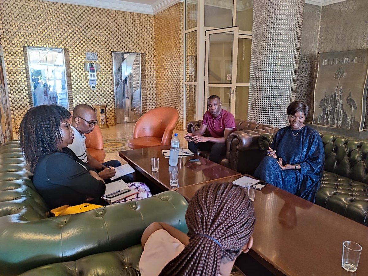 FasoEgalite's tweet photo. Rencontre d’échanges entre les sahel activistes Faso et Oxfam Sénégal.
Cette rencontre avait pour objectif de faire un bilan de la formation et des activités déjà réalisées.
Ce fut l’occasion pour nous de présenter notre plan d’action et de trouver des pistes de partenariats. https://t.co/jlqijOqyAm