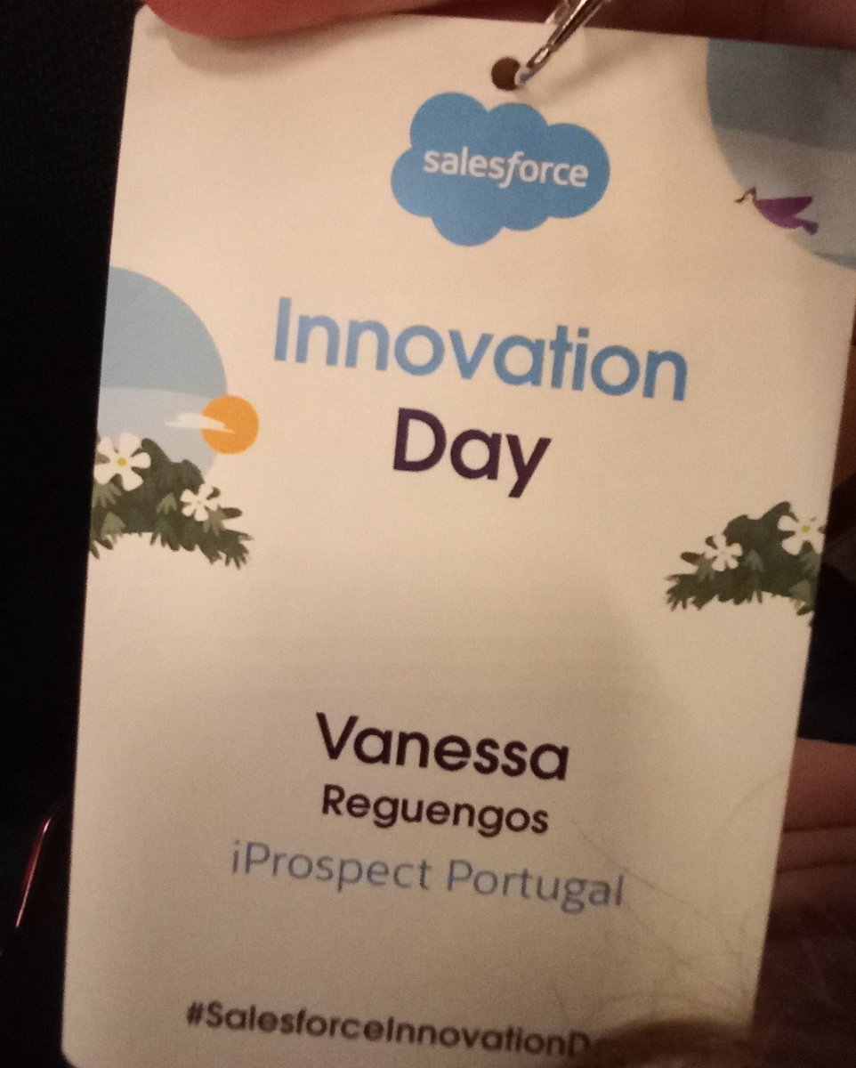 VansII's tweet image. Very excited for behind at the 1st Innovation Day @Salesforce Portugal event. #Salesforce #TeamEarth #SalesforceInnovationDay
