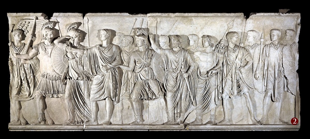 #ReliefWednesday - A Domitianic era relief, ca. AD 90, showing the 'profectio' (setting out) of the Emperor, escorted by Mars, Minerva, and Roma. Domitian's head was subsequently re-worked as Nerva. #Archaeology 

Image: Musei Vaticani (13393-5). Link - museivaticani.va/content/museiv…
