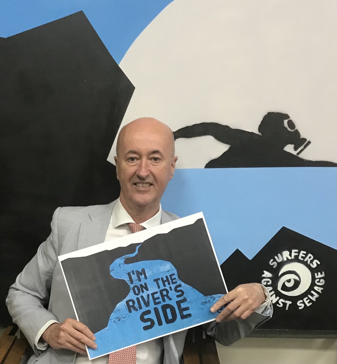 GeraintDaviesMP's tweet photo. We need our rivers designated so they’re safe to swim in 🏊‍♂️ so let’s work with ⁦@sascampaigns⁩ to do this https://t.co/JxLRqjnfmx
