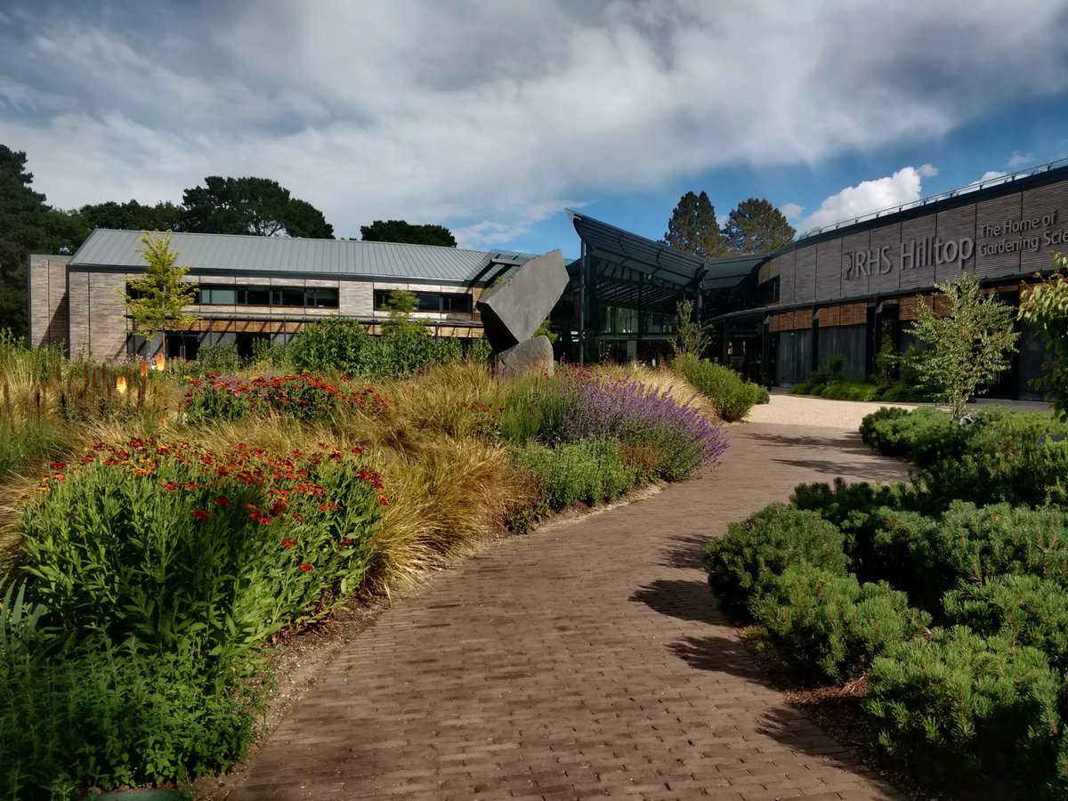 Ecologists! Come and work with <a href="/The_RHS/">The RHS</a> as a senior #ecologist to measure the impacts of and develop improvements to our #wildlife #gardening strategies
environmentjob.co.uk/jobs/89105-sen…