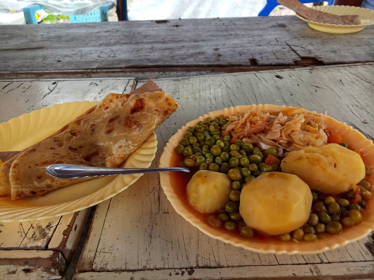 VybezRadioKE's tweet image. Mtu anafaa kua na right ya kukataa kulipa chakula kwa kibandasky kama ameonja akaskia si fitty?

@Browngalnessa @SpapaDeh
#Vybeayard