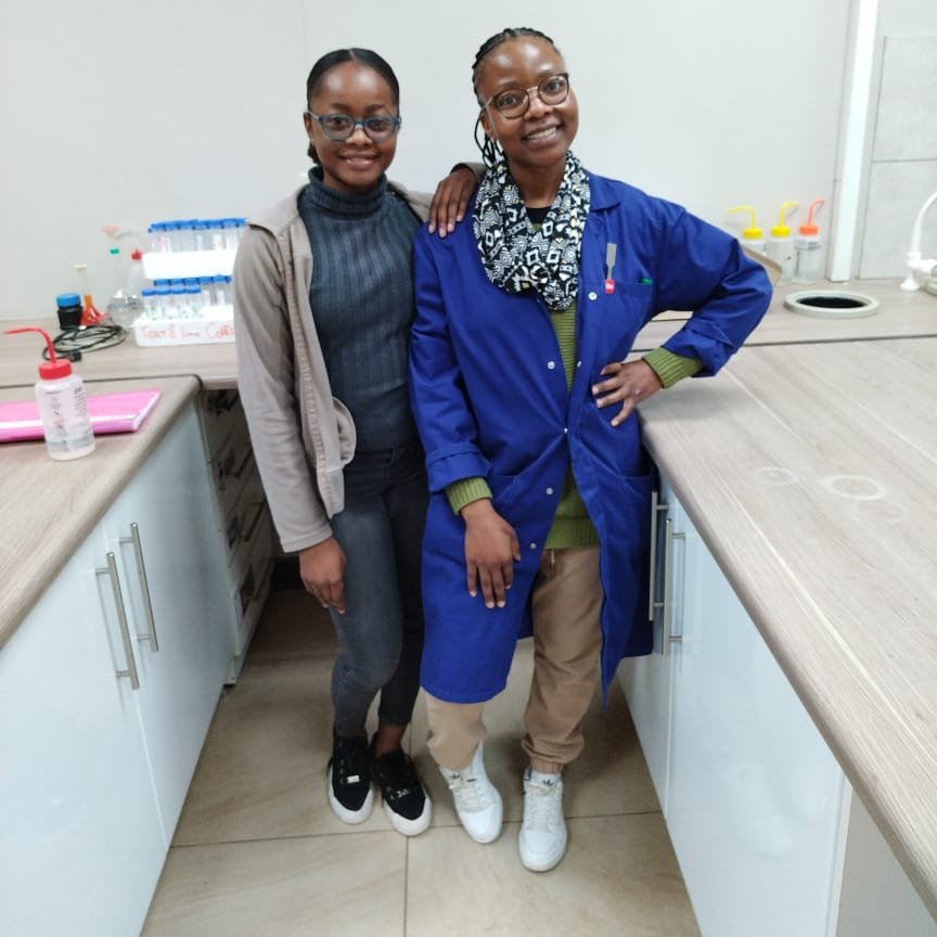 SENWES's tweet photo. Meet the 2022 Senwes graduates! These graduates are being put through their paces at various business units throughout the company. Apply today for the 2023-’24 Senwes Graduate Programme: https://t.co/uFfQLfexdr #Senwes #BestOfBothWorlds #GraduateProgramme https://t.co/Bx2frasVvD