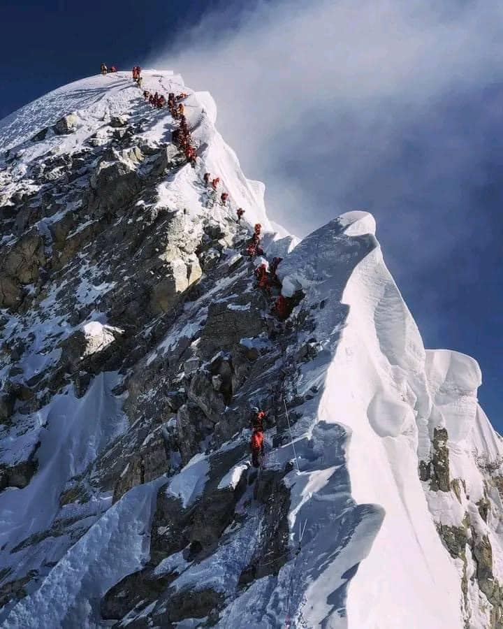 Traffic in Mt. Everest.