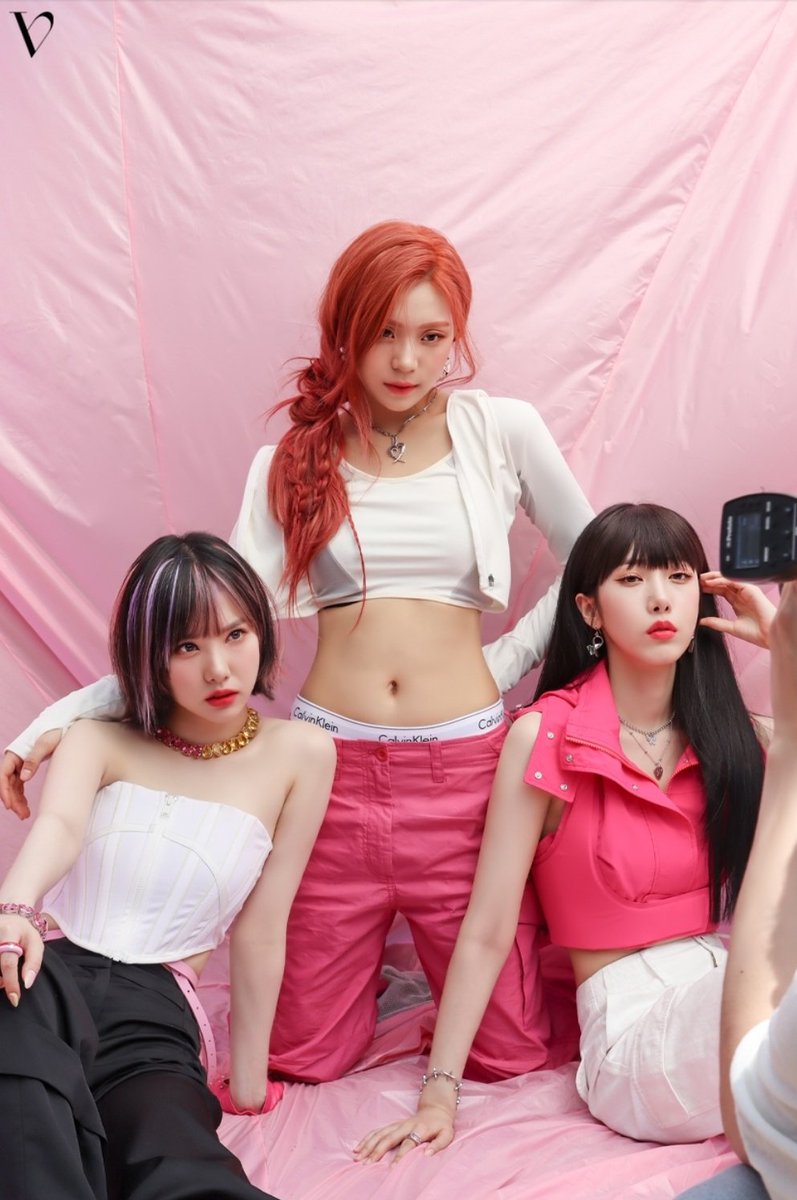 [📷] - #VIVIZ 'Summer Vibe' Jacket Photoshoot Behind for Genie Magazine! (1/2)

#VIVIZ #EUNHA #SINB #UMJI #비비지 #은하 #신비 #엄지 <a href="/VIVIZ_official/">VIVIZ</a>