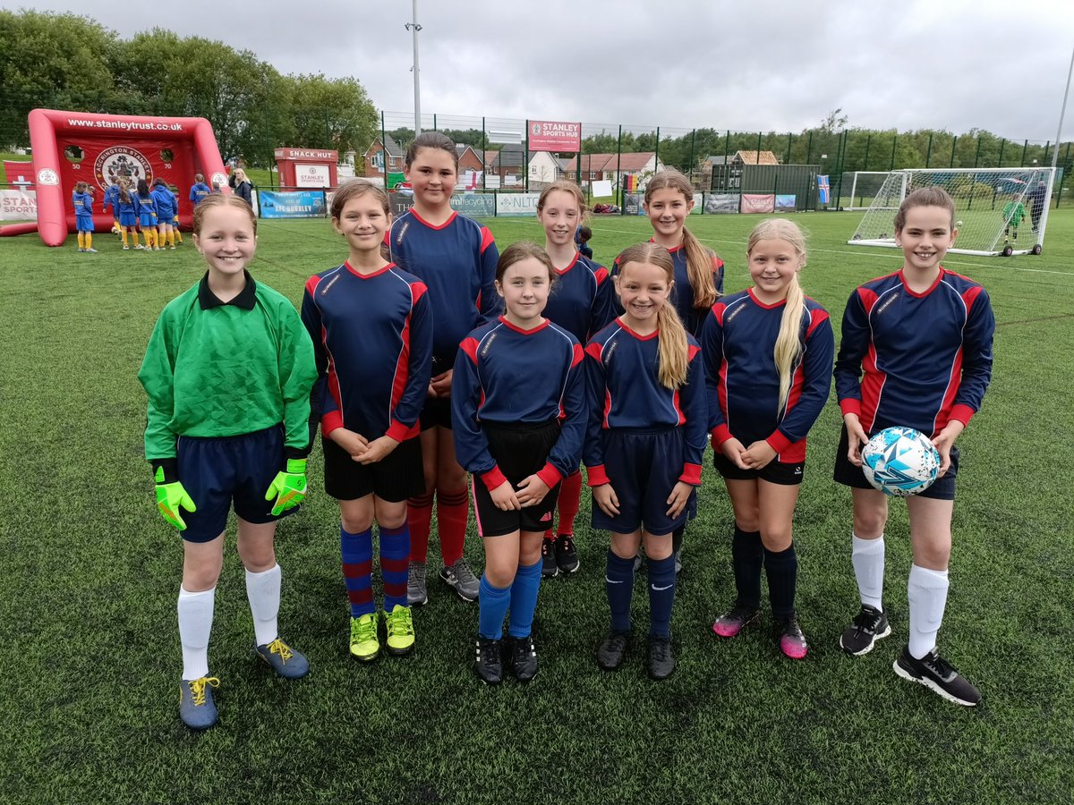 Finland and France ready for the Euros tournament ⚽🇫🇮🇫🇷 <a href="/LanghoStLeonard/">St Leonard's School</a>