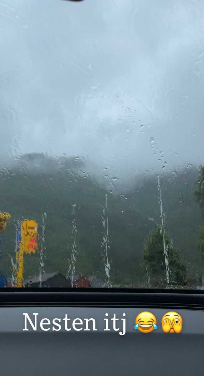 a_winge's tweet photo. Mosjøen viser seg fra godsida i dag 😔 https://t.co/HMfyBEf2p3
