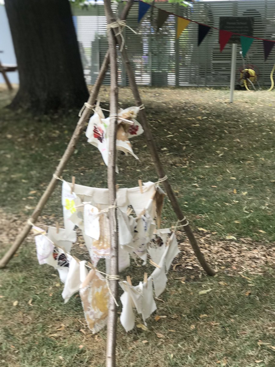Practising the Japanese art of Hapa Zome in our Forest School session at Hampton Court. @LEOforestschool @RHSSchools @PhillipHedger @AlisonD75857761