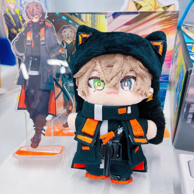 🌈🕒 🎭🕒

アルバーンぬい生まれましたー!!!!🐈‍⬛🧡🍼✨

初めてぬい作ったけど可愛いのでは!?(服は適当😇)
スイパラ連れてくの楽しみだ〜!🥳💖

#AlbanKnox
#AlbanKnoxArt
#にじさんじ手芸部 
