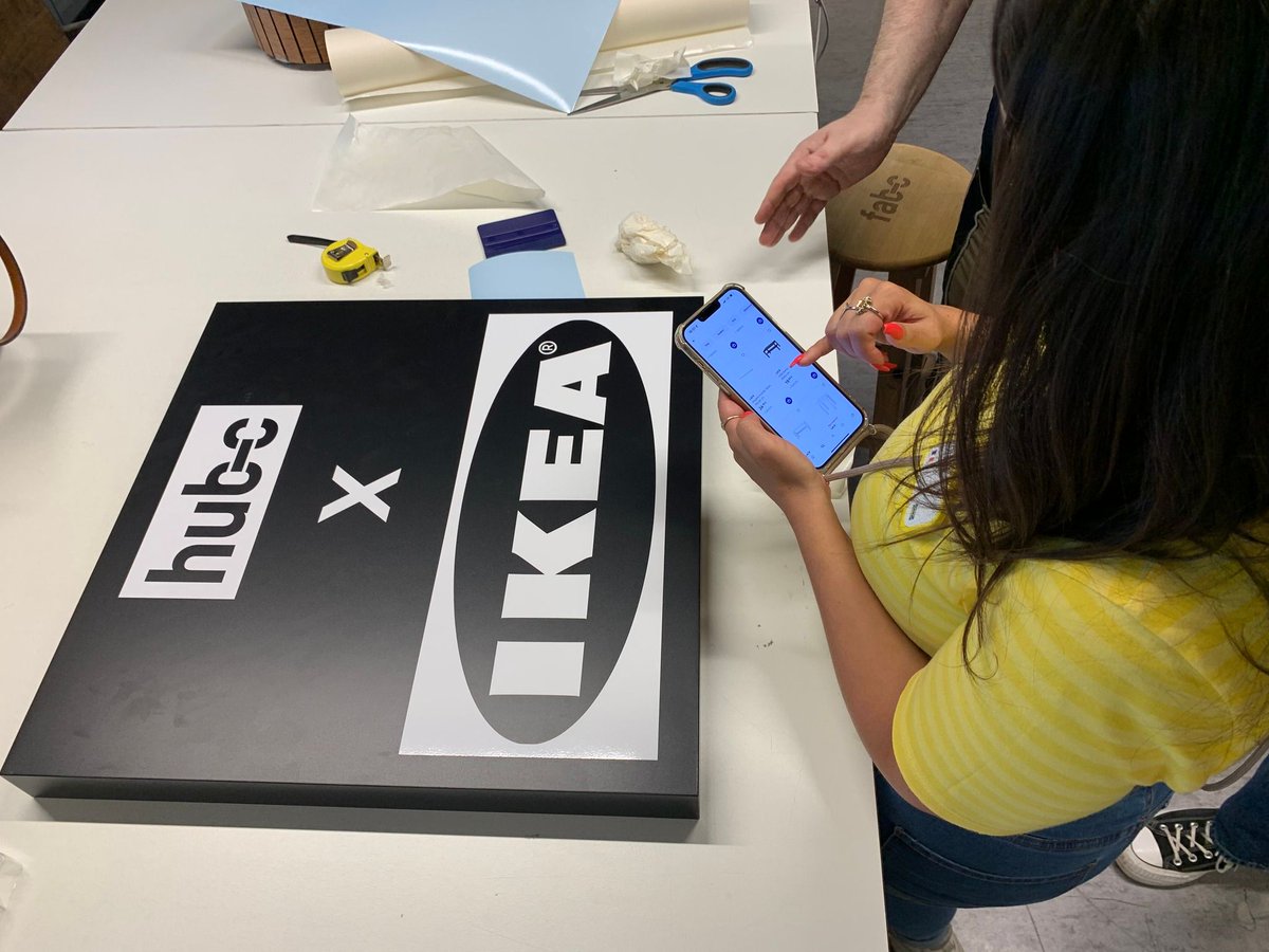 ☀️ Throwback sur le Midsommar ☀️
Pour clôturer la saison en beauté, l’écosystème créatif et digital carolo s'est donné rdv le 24 juin dernier : de belles rencontres avec IKEA Mons, <a href="/DigitalCRL/">Digital Station</a>, <a href="/IkoabInfo/">Ikoab</a>, BCM2 Plan, Fab-C, <a href="/GinintheBox/">Gin in the Box</a>
hub-charleroi.be/fr/events/mids…