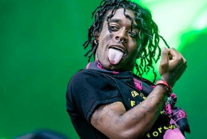 Lil Uzi Vert blesse une fan lors d’un festival [Vidéo] raprnb.com/2022/07/06/lil…