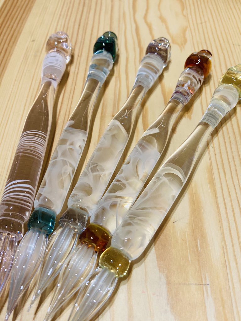 本日ご紹介する #ガラスペン は #ひとつ房 #山田妙子さん の作品