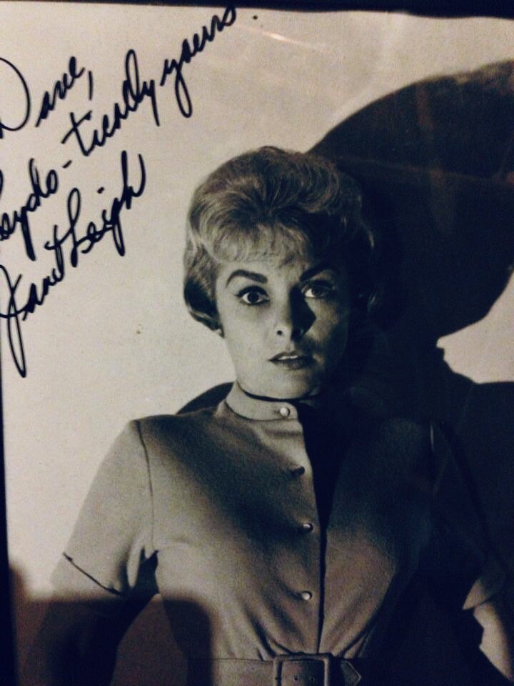 fantle's tweet photo. Janet Leigh was born on this day in 1927. You can see from how she signed this photo, "psycho-tacularly yours" that she had a great sense of humor about her most famous role. This is from our 1994 interview at her Beverly Hills home. @chrisyogerst @AlfredHitchcock @jamieleecurtis https://t.co/tZxfBBtXFr
