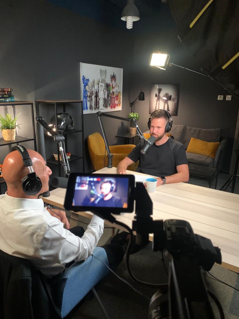 changeofficer_'s tweet photo. TOMORROW! 🚀 Get ready for an inspiring conversation where we celebrate failure and valuable life lessons with @KDimachkie, Co-Founder, Partner and COO at @TLAdvisors. Find #TheChangeOfficer anywhere you listen to podcasts 👉https://t.co/835w3LR96m #inspiration #podcast https://t.co/LQa3EZyrPB