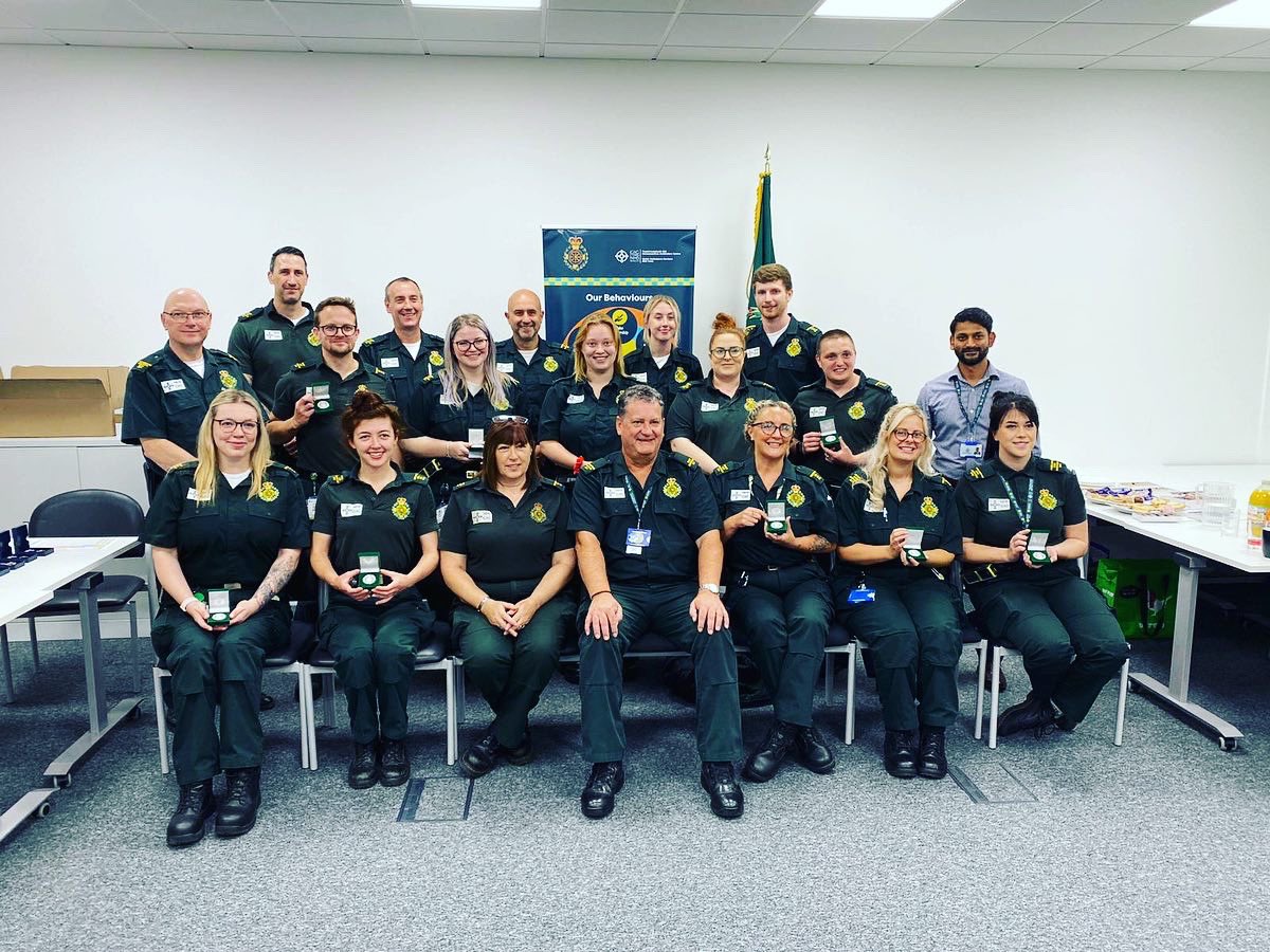 Thank you @WelshAmbulance a lovely surprise presentation this morning at beacon house.
 So proud to represent what we do #queensjubilee #Ambulance #proud #recognition 💚