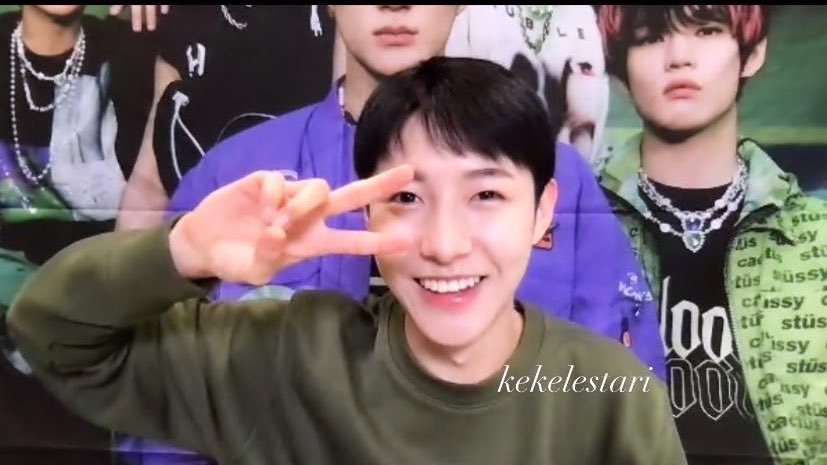 renjun on today’s fansign! 

cr ; @.pureboyren23