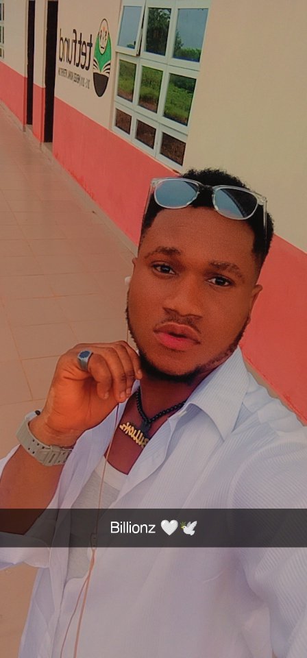 dammybillionz's tweet photo. Dammybillionz 🤍🕊️ https://t.co/fwkd2A1QHb