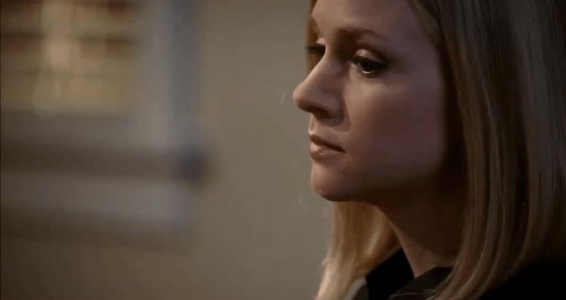 ayoo jj we see you 👩🏼‍❤️‍💋‍👩🏻