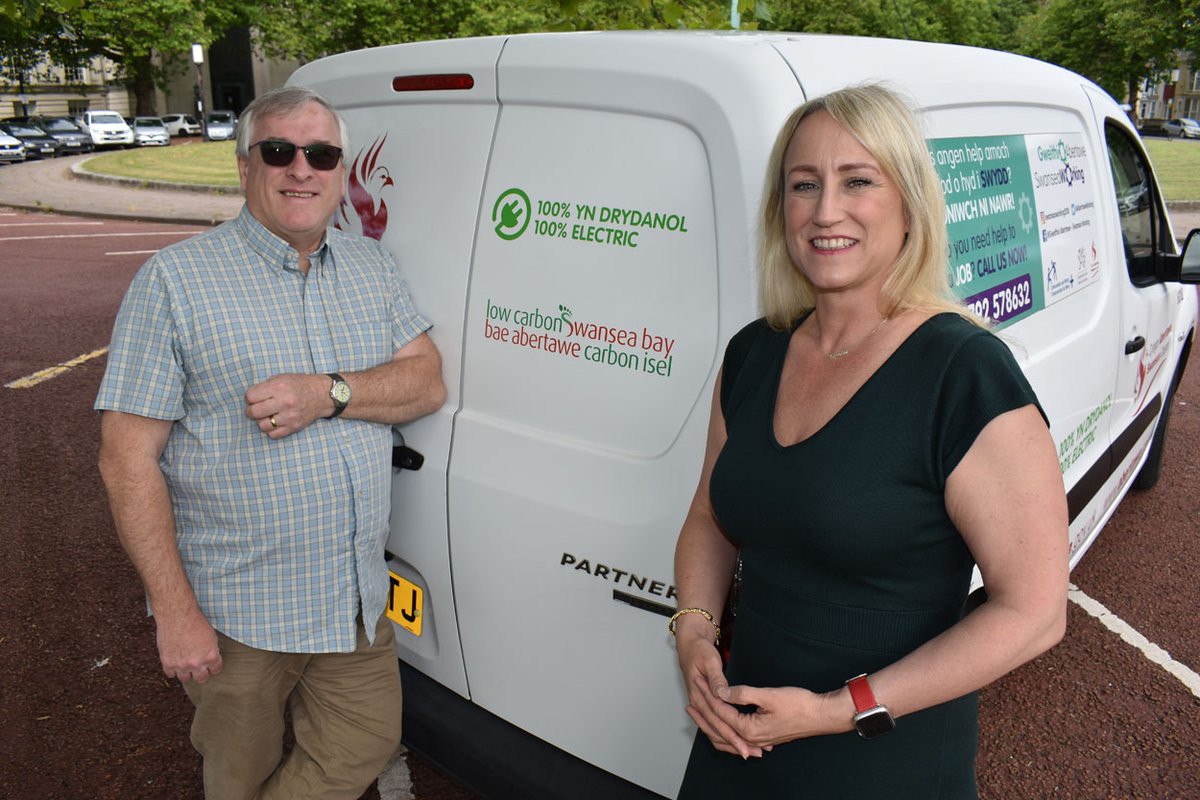 We're urging organisations to welcome
the new Swansea Bay Healthy Travel Charter. Signatories pledge to give staff &amp; visitors
opportunities to travel to their sites in a sustainable way. swansea.gov.uk/CharterWelcome <a href="/LowCarbonSwBay/">LowCarbonSwanseaBay</a> <a href="/SwanseaUni/">Swansea University</a> <a href="/SwanseabayNHS/">Swansea Bay NHS</a> <a href="/GowerCollegeSwa/">Gower College Swansea</a>