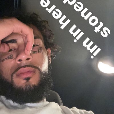 #NewProfilePic https://t.co/4UmPe2IaSs<a href="/tag/newprofilepic"class="tags">#NewProfilePic</a>