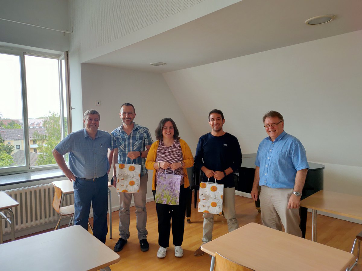 📜📜L'últim dia, després d'observar el seminari pel professors-estudiants de matemàtiques, es va realitzar el comiat i l'entrega de certificats per part de la direcció del centre. Tota una intensa i profitosa experiència! 

#erasmusplus #cete+ #mccentresformadors