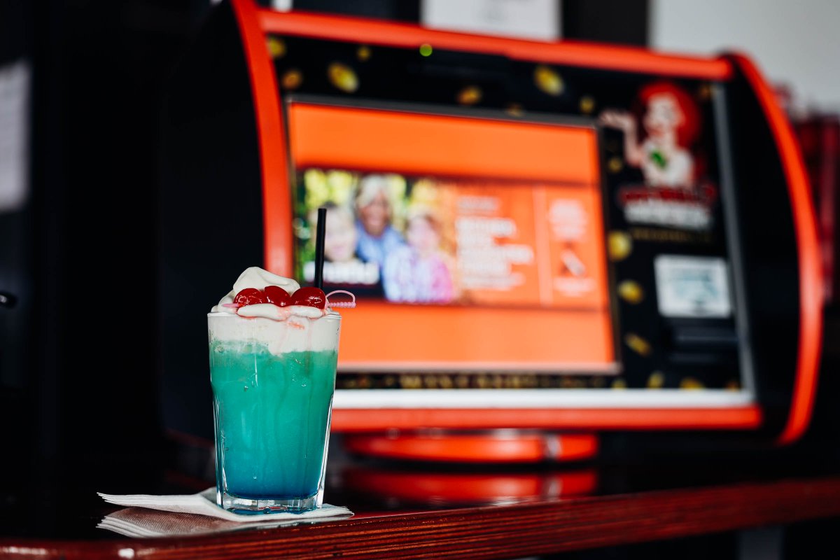 gotskillgames's tweet photo. Enjoy Honest Lawyer's specialty cocktail while playing our bar top games!
#GotSkill #SkillBasedGames #WinCash #CashPrizes #WinMoney #Ontario #Restaurants #Bars https://t.co/O34GpVISjn