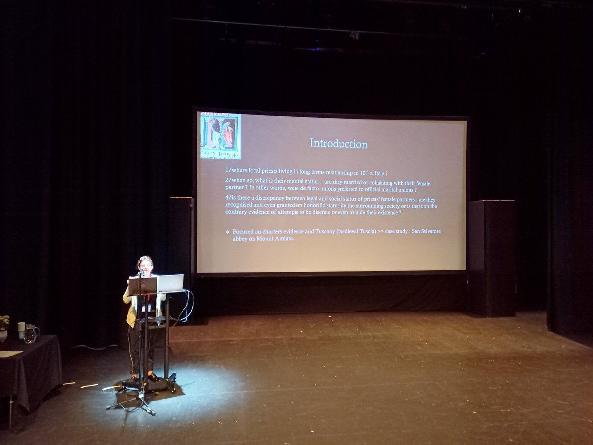 ProfLRoach's tweet photo. In #s226, Emilie Kurdziel starts off by examining priests' wives at San Salvatore in Monte Amiata. #IMC2022 https://t.co/TEt5jeF0ss