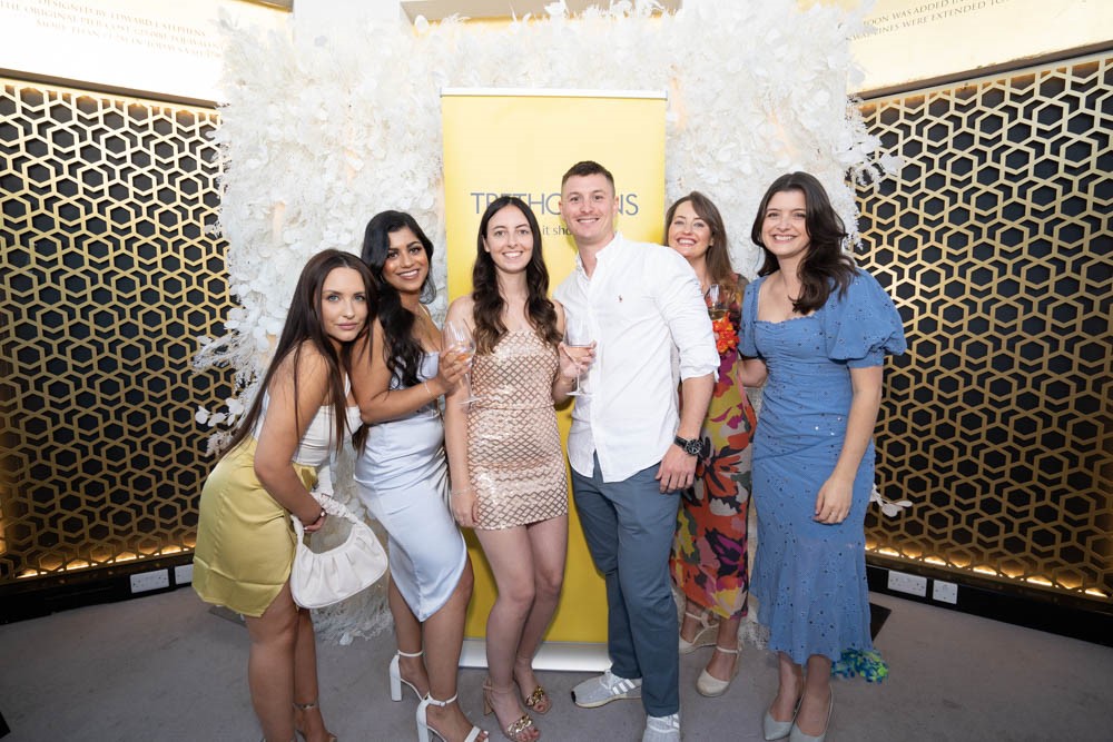 trethowansllp's tweet photo. Our junior lawyers had a great time at @theSHJLD Summer party on Friday. π₯
Always happy to sponsor these fab events!
#Juniorlawyers #SHJLD #Southampton https://t.co/vweRpSDyvn