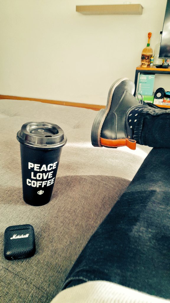 Gud mornin🤟🏼☕