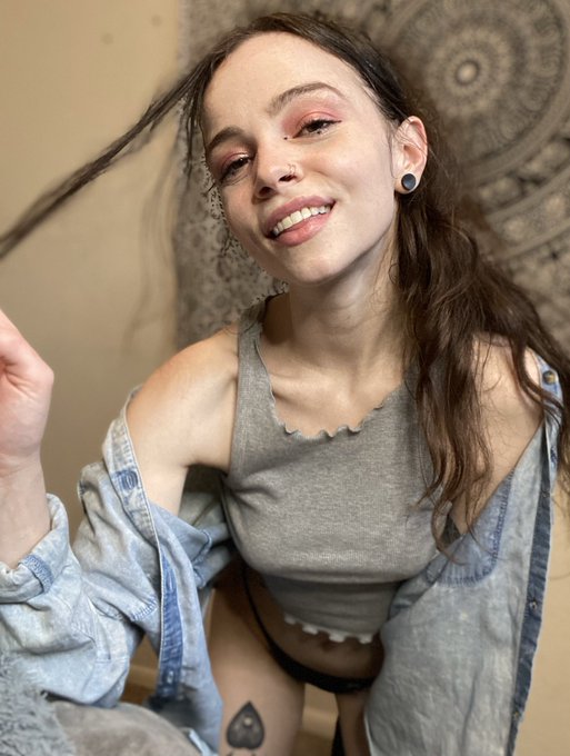 @BuxxxomBunny ✨ https://t.co/pFHPnPZjDL<a class="tags" target="_blank" title="On Twitter" href="/?out=eyJ0eXAiOiJKV1QiLCJhbGciOiJIUzUxMiJ9.eyJpYXQiOjE3MjI5ODY0MTQsImlzcyI6InR3cG9ybnN0YXJzLmNvbSIsIm5iZiI6MTcyMjk4NjQxNCwiZXhwIjoxNzU0NTIyNDE0LCJyZWRpcmVjdF91cmwiOiJodHRwczovL3R3aXR0ZXIuY29tL0J1eHh4b21CdW5ueSJ9.IyduqCEbK7wsQKoh70vfoIIvOe2x_xIxRxL6zAtYNtvcfkJ5kMglmodbDUQQKGnM9KklcvkYtwvMXryoJdY1hw">@BuxxxomBunny</a><a href="/tag/petite"class="tags"><span>#petite</span></a><a href="/tag/adultwork"class="tags"><span>#adultwork</span></a><a href="/tag/content"class="tags"><span>#content</span></a><a href="/tag/onlyfans"class="tags"><span>#onlyfans</span></a><a href="/tag/conten"class="tags"><span>#conten</span></a>