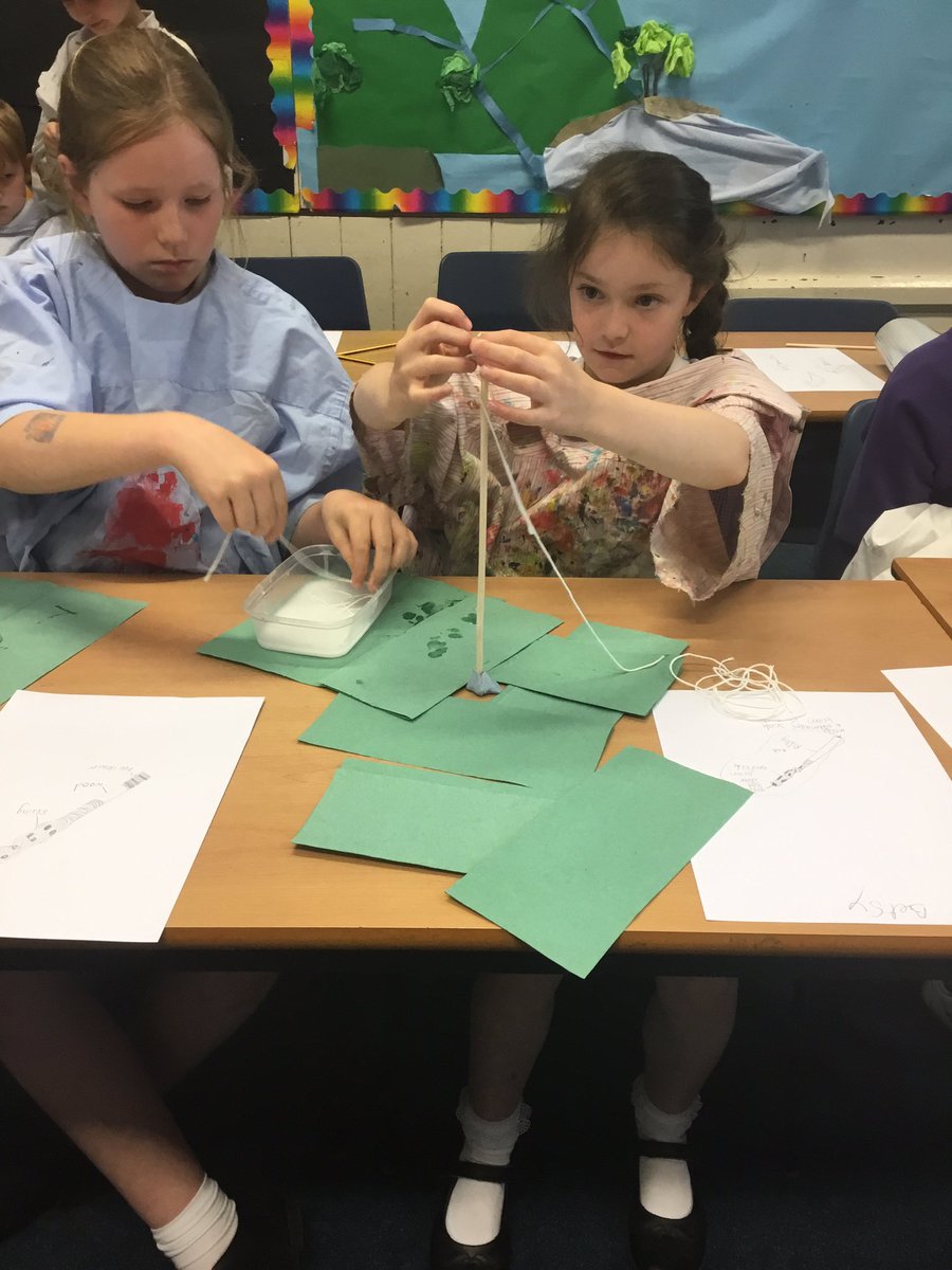 Bugbrooke_Y56's tweet photo. Oh the concentration… Dumbledore 2022/23 are preparing for the new academic year by creating their wands. Remember the wand chooses the wizard! 🧙‍♀️ #transitionday #newdumbledoreclass #wandmaking @BugbrookeDeputy @BugbrookeHead https://t.co/M74L4Bjv5l