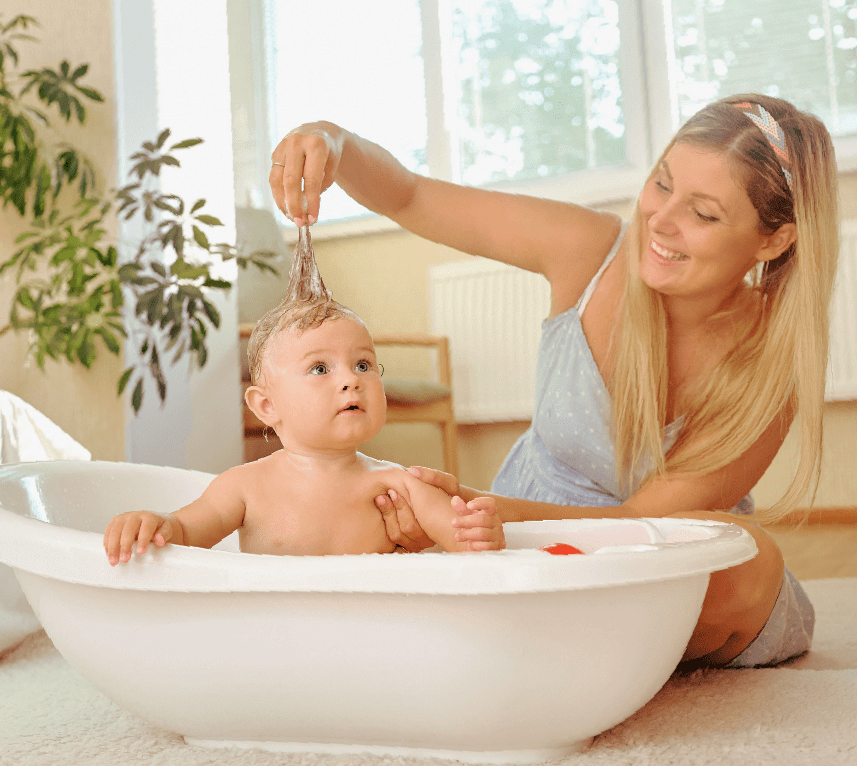detkansk's tweet photo. #Купатьмалыша можно ежедневно —
👶 первый месяц по 2-3 минуты (вода - около 37 С).
💦 Затем постепенно увеличивая время (до 10 минут) и снижая температуру (на 1-2 С).
💨 Детским мылом/пенкой лучше пользоваться пореже - 1 раз в неделю, не чаще.

«Никогда… https://t.co/OAy9YBNFHx https://t.co/lor10EzBU4