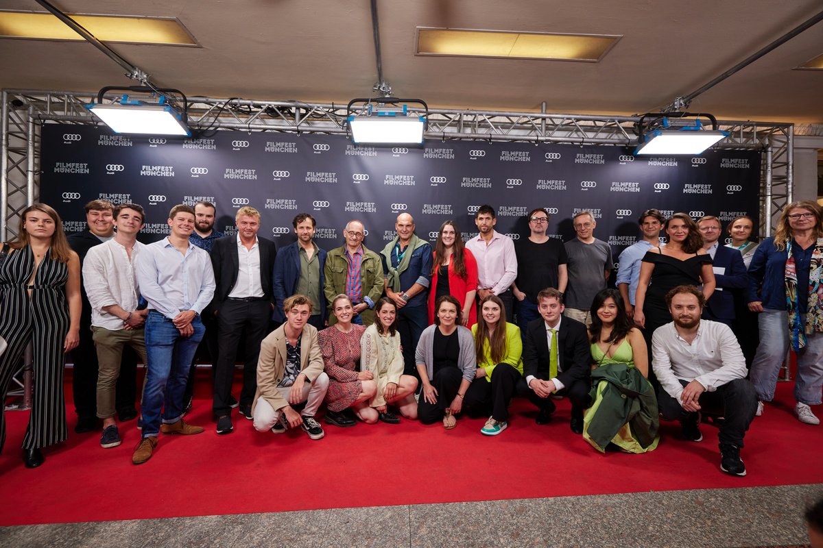Am vergangenen Mittwoch durften wir die Premiere unseres Fernsehfilms „Gesicht der Erinnerung“ (Regie Dominik Graf) auf dem @filmfestmunich feiern. Wir bedanken uns ganz herzlich bei allen Beteiligten für die großartige Zusammenarbeit.

Fotos: © FILMFEST MÜNCHEN / Bojan Ritan