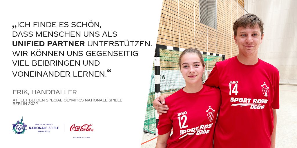 CocaCola_De's tweet photo. Erik und Franziska haben als #UnifiedPartner an den #SpecialOlympics Nationalen Spiele #Berlin2022 unseres #Partners @SO_Deutschland teilgenommen und gezeigt, wie wertvoll und wichtig #Inklusion von Menschen mit Behinderung ist! 💪 #ZusammenUnschlagbar @SOWG_Berlin2023 https://t.co/1pE6LZgcad