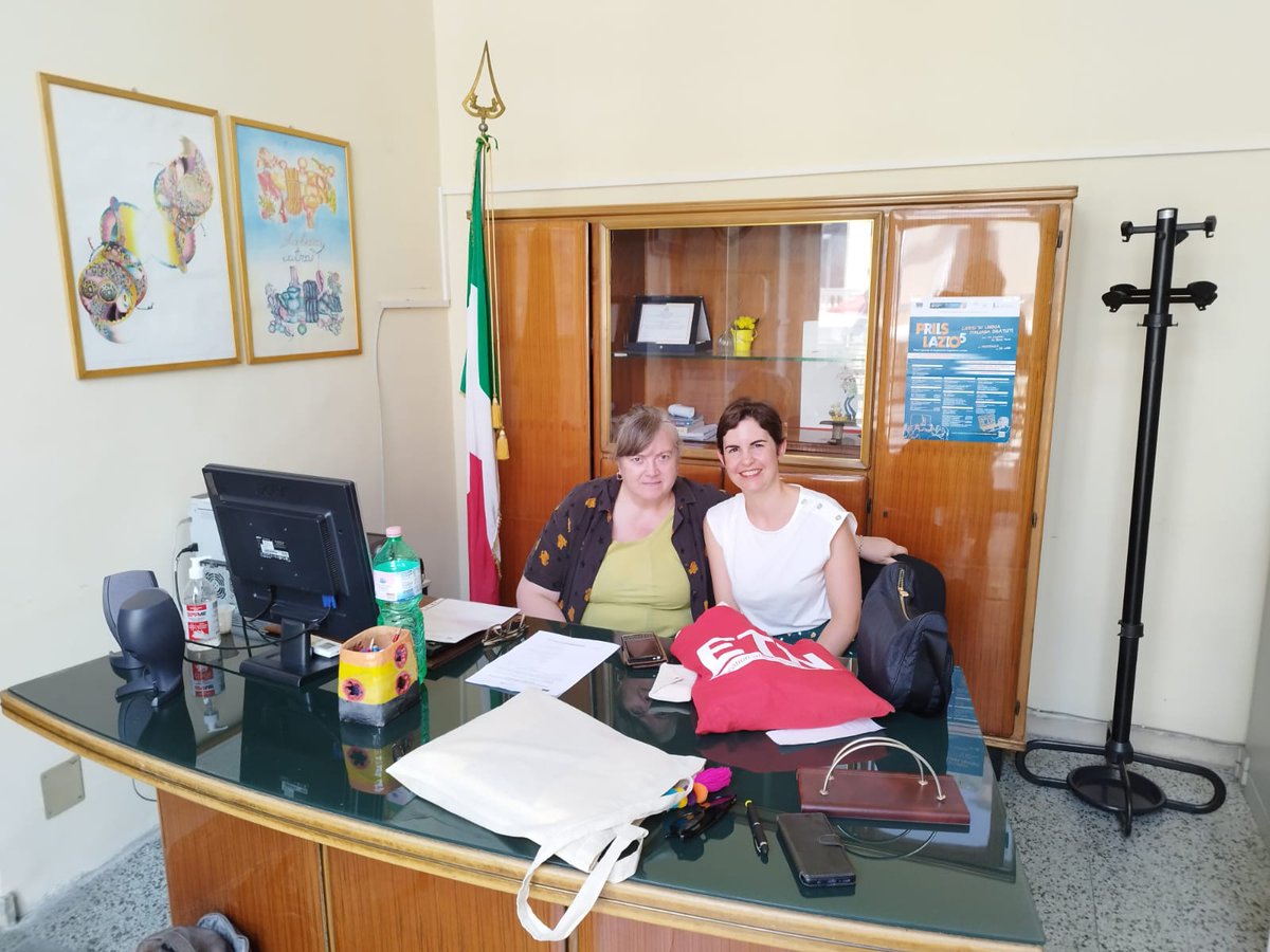 CepaSorolla's tweet photo. Hoy hemos visitado al CPIA 4 de Roma para firmar un acuerdo de futura colaboración Erasmus +. Nuestros alumnos podrán visitar este centro de educación de adultos el próximo curso. Gracias a Elisabetta Veterone por su amabilidad y recibimiento. #erasmusplus #transFORMANDOnos https://t.co/1GykaKwCUY