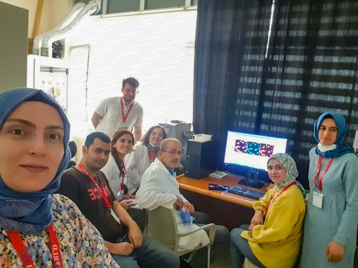 Confocal microscopy with Prof. Dr. Mustafa Nazıroğlu
Süleyman Demirel Üniversitesi - Nörobam
