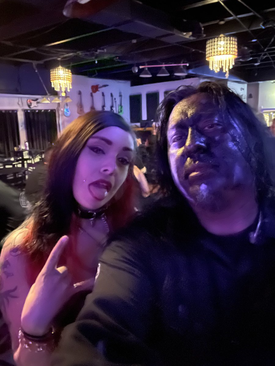 Signal 99 tweet media