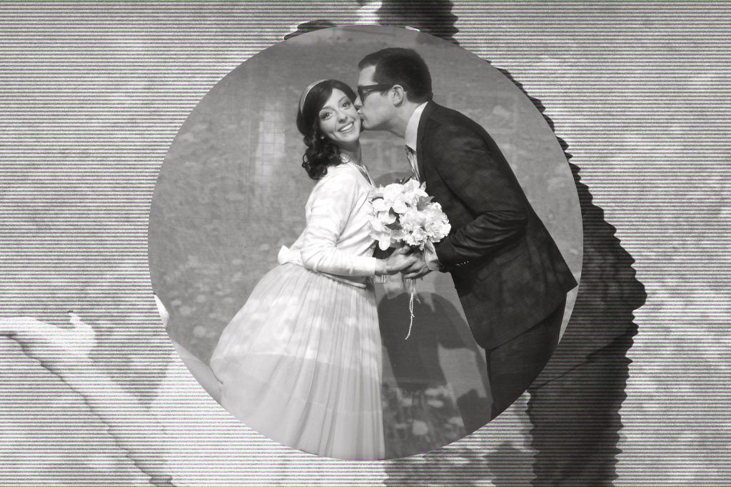 It’s time for another 6 in the Six article!

Next up, we're reflecting on our most-read article of 2019: 
<a href="/SteffiD3/">Steffi DiDomenicantonio</a> 's introspective “The Greatest Showmance”

Read the article here: ow.ly/feAa50JNimt

#theaTO #showmance #intermission