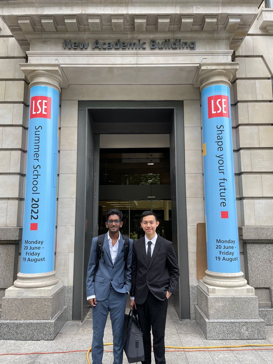 qubmooting1's tweet photo. Well done to students Kan Law and Adithya Swaminathan who represented @qubschooloflaw at the 2022 LSE Featherstone Sexual Orientation and Gender Identity Moot 👏🏳️‍🌈

@LGBTmooting https://t.co/tGzCfLoEwC
