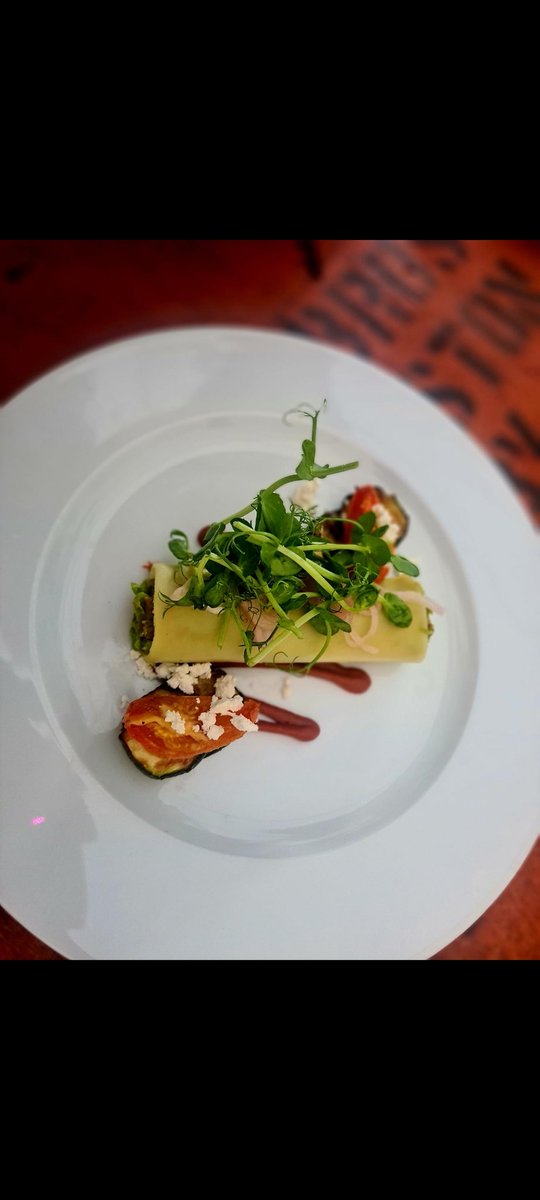 Devon_Wright tweet media