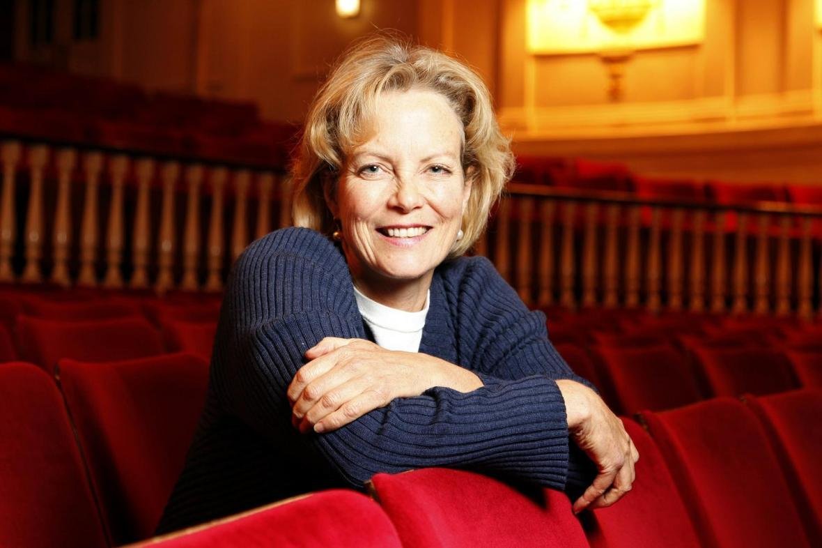 Happy Birthday to Jenny Seagrove, 65 today 