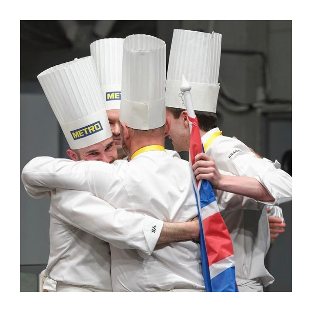Bragard UK (@bragarduk) on Twitter photo 🎉 The #RoadtoLyon2023 is well underway for the exceptional <a href="/BocusedorUK/">BocuseTeamUK</a> team. Bravo et bonne chance for Lyon! 👏🏻 #bragardbeautiful
President: <a href="/simon_rogan/">Simon Rogan</a>
Candidate: @chefianmusgrave
Commis: <a href="/adam/">Adam</a>.beaumont.5473
Coach: <a href="/chefphillips/">Stephen Phillips, RN</a>
📷: <a href="/BocusedorUK/">BocuseTeamUK</a> 🎉 The #RoadtoLyon2023 is well underway for the exceptional <a href="/BocusedorUK/">BocuseTeamUK</a> team. Bravo et bonne chance for Lyon! 👏🏻 #bragardbeautiful
President: <a href="/simon_rogan/">Simon Rogan</a>
Candidate: @chefianmusgrave
Commis: <a href="/adam/">Adam</a>.beaumont.5473
Coach: <a href="/chefphillips/">Stephen Phillips, RN</a>
📷: <a href="/BocusedorUK/">BocuseTeamUK</a>