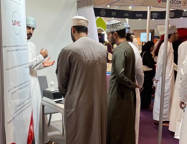 UTAS_AlMussanah's tweet photo. توجت شركة @savnse 
 بالمركز الثالث في معرض كومكس وذلك على مستوى الجامعات والكليات. 
#آفاق_واسعة https://t.co/96LrQS1l4c
